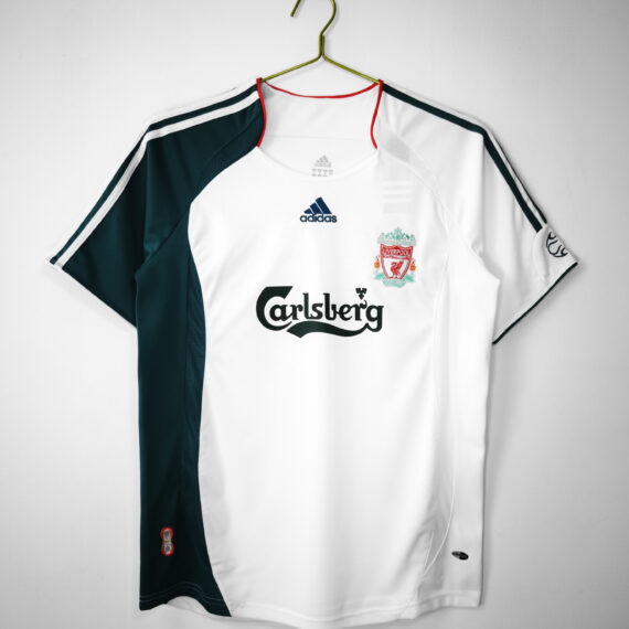 Liverpool 06/07 - Away Kit (Retro)